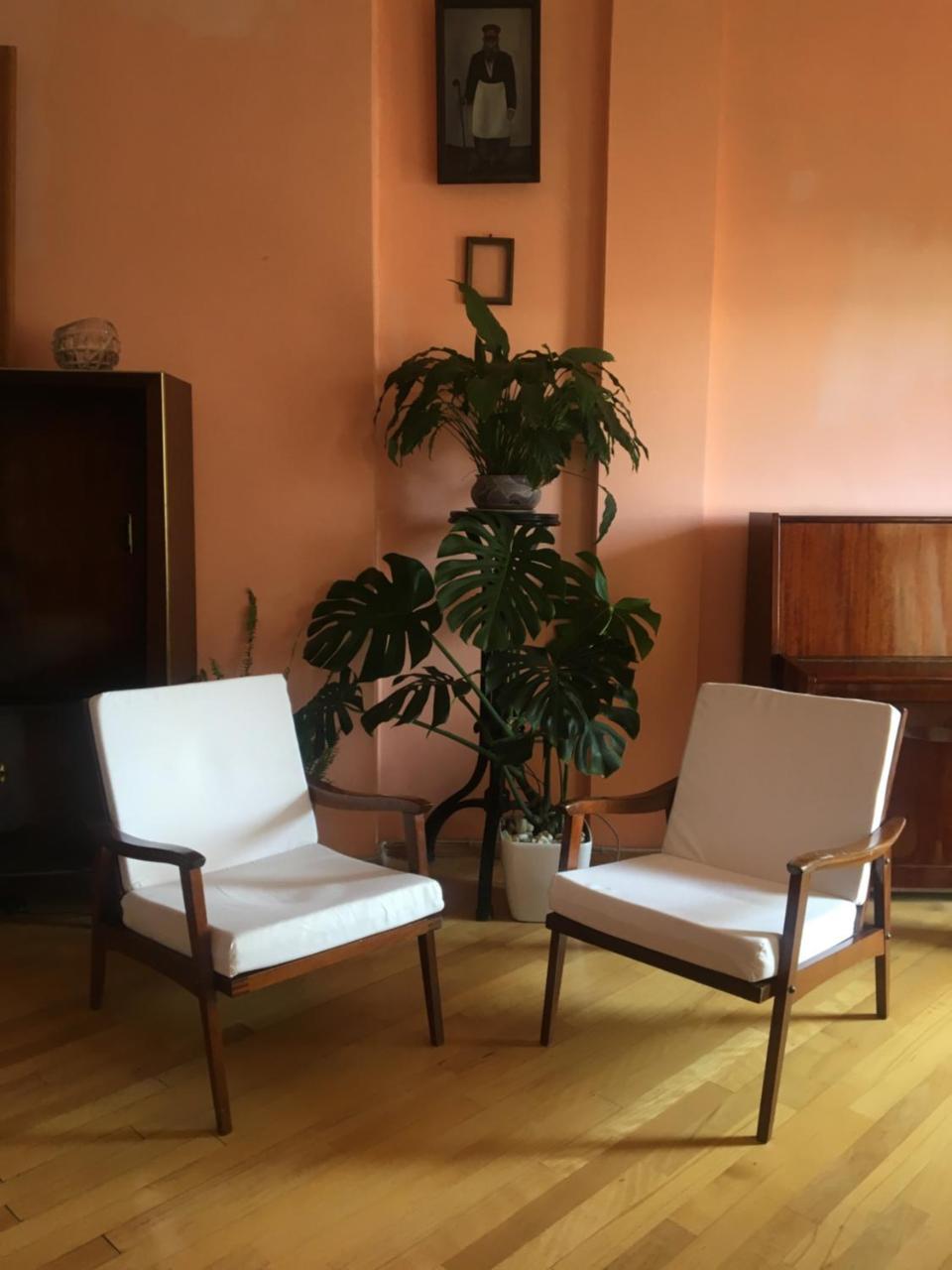 Feel At Home Tbilisi ภายนอก รูปภาพ